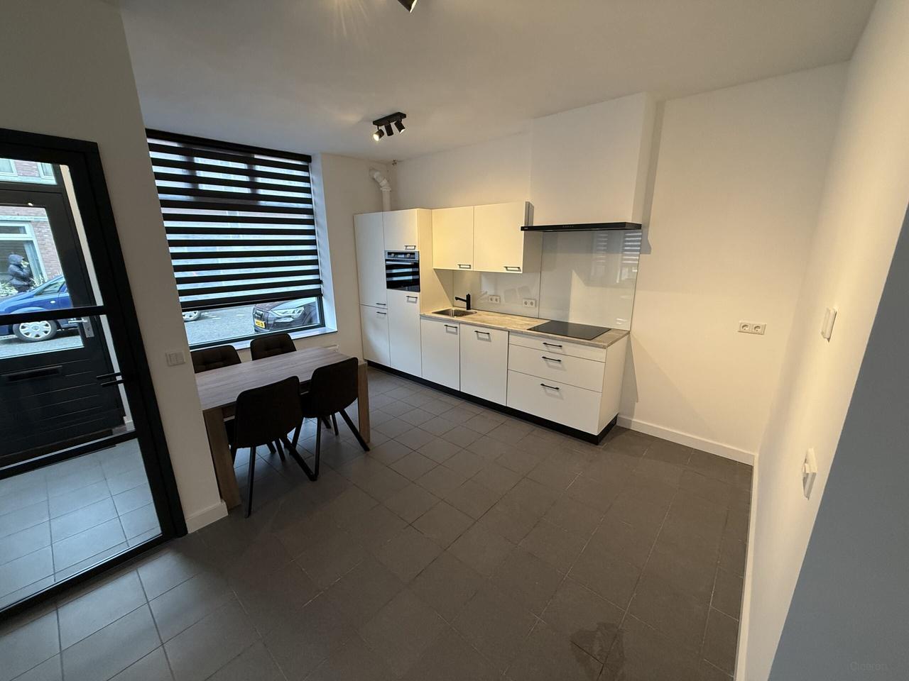 Gemeubileerd appartement met dakterras - Afbeelding 3