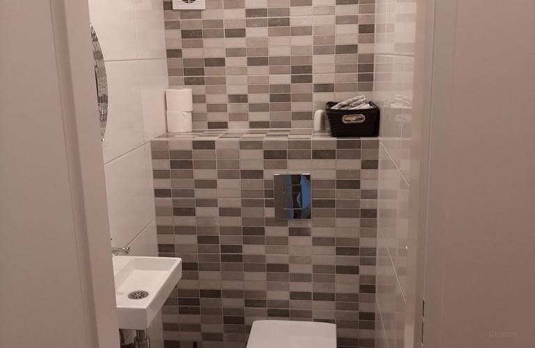 Gemeubileerd 4-kamerappartement met balkon - Afbeelding 4