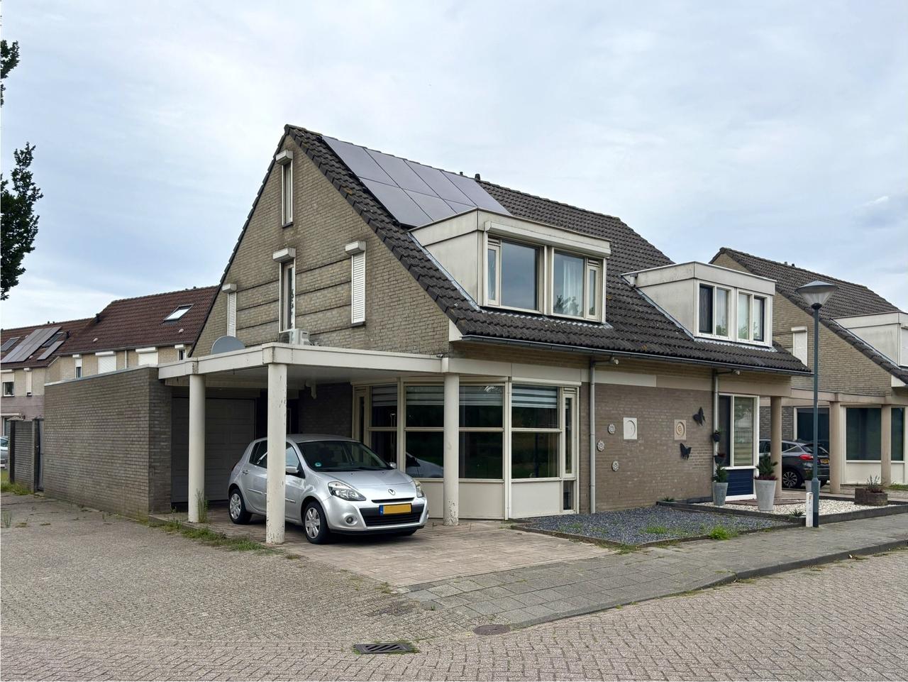 Gemeubileerd huis met tuin en garage - Afbeelding 1