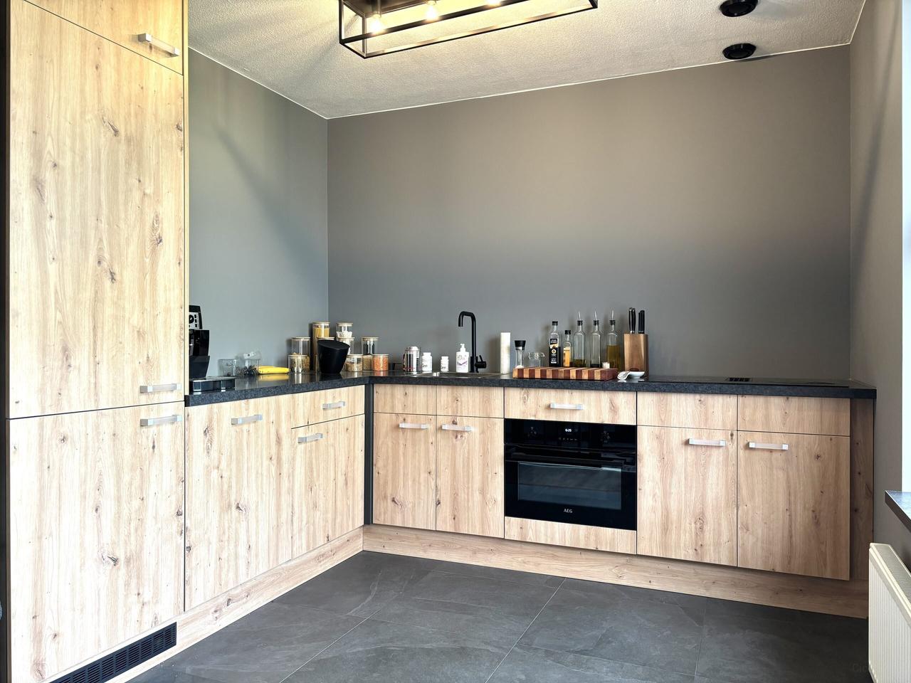 Gemeubileerd huis met tuin en garage - Afbeelding 9
