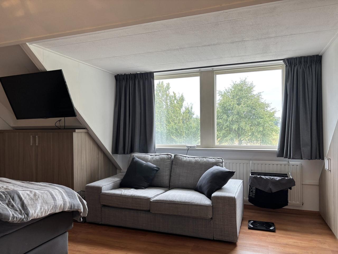 Gemeubileerd huis met tuin en garage - Afbeelding 13