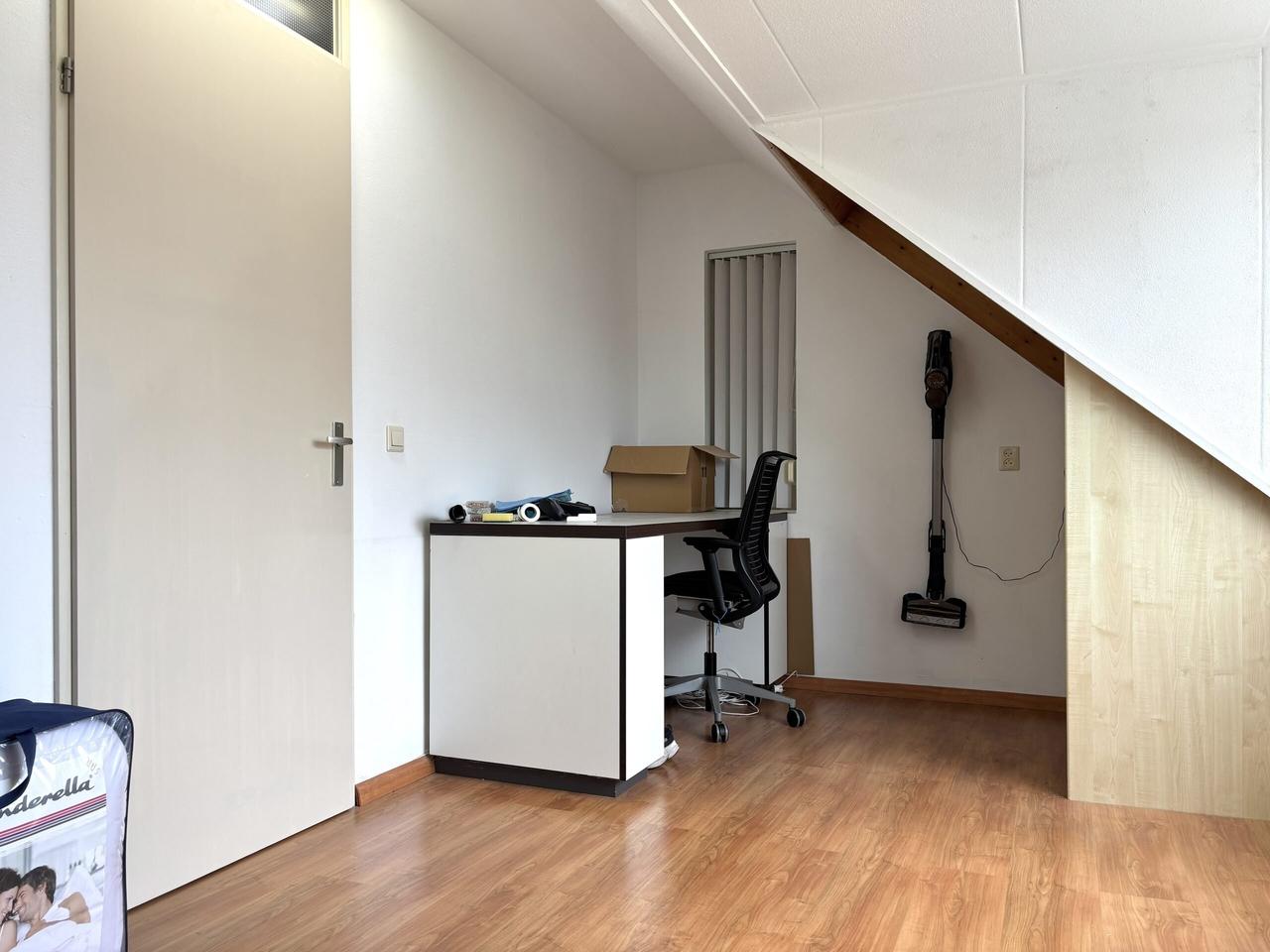 Gemeubileerd huis met tuin en garage - Afbeelding 14