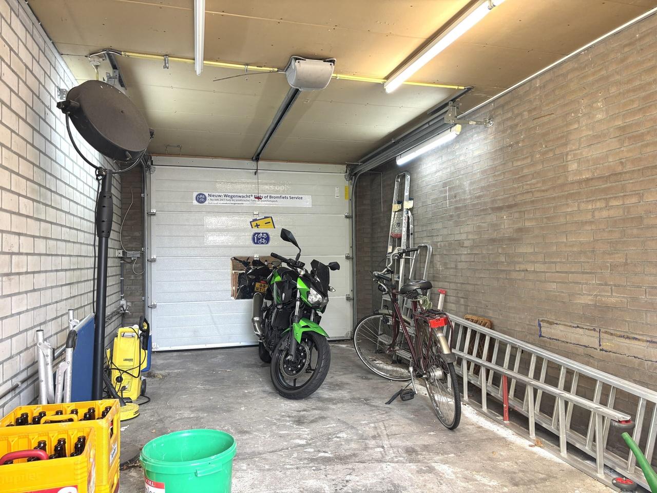 Gemeubileerd huis met tuin en garage - Afbeelding 23