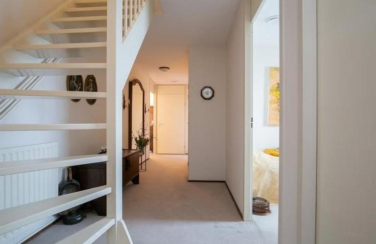 Maisonette with Roof Terrace in the Heart of Aalst - Image 4