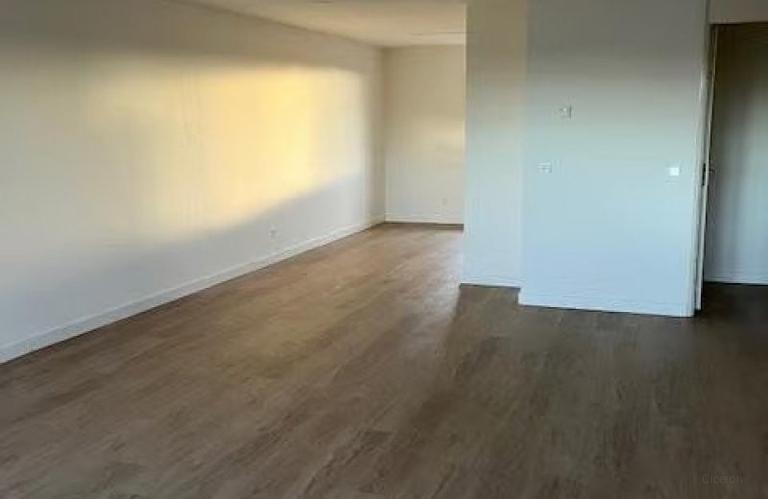 Maisonette with Roof Terrace in the Heart of Aalst - Image 5