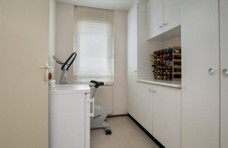 Maisonette with Roof Terrace in the Heart of Aalst - Image 7