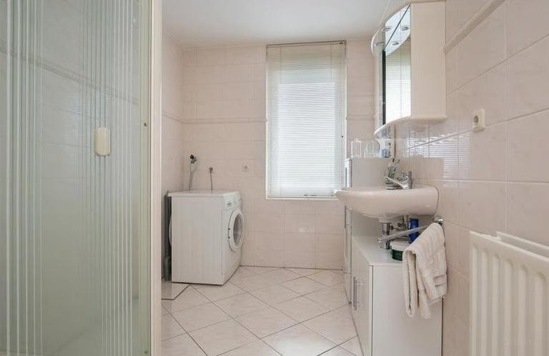 Maisonette with Roof Terrace in the Heart of Aalst - Image 10