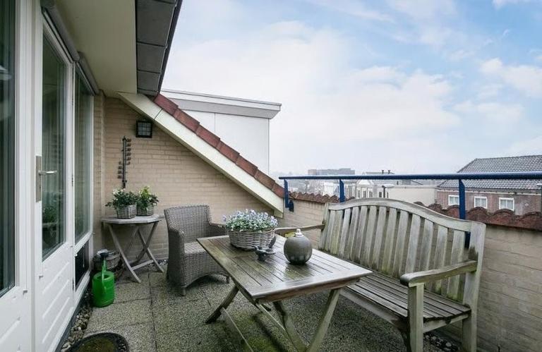 Maisonette with Roof Terrace in the Heart of Aalst - Image 11