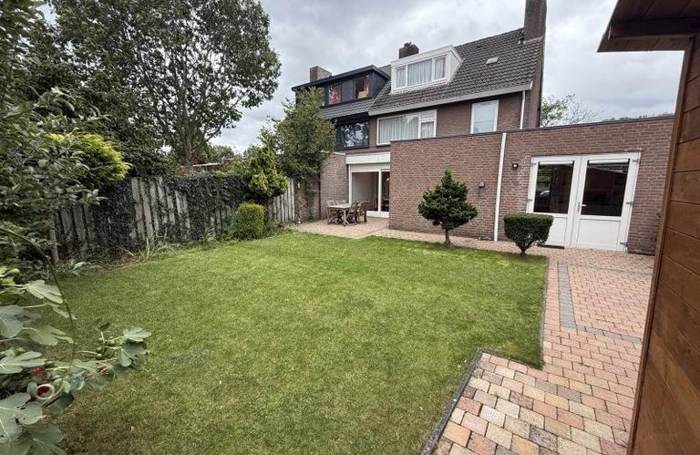 Gemeubileerde woning met oprit en tuin - Afbeelding 20