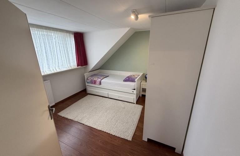 Gemeubileerde woning met oprit en tuin - Afbeelding 40