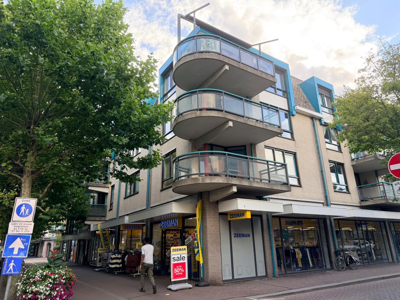 Licht 3-kamerappartement met balkon - Afbeelding 2