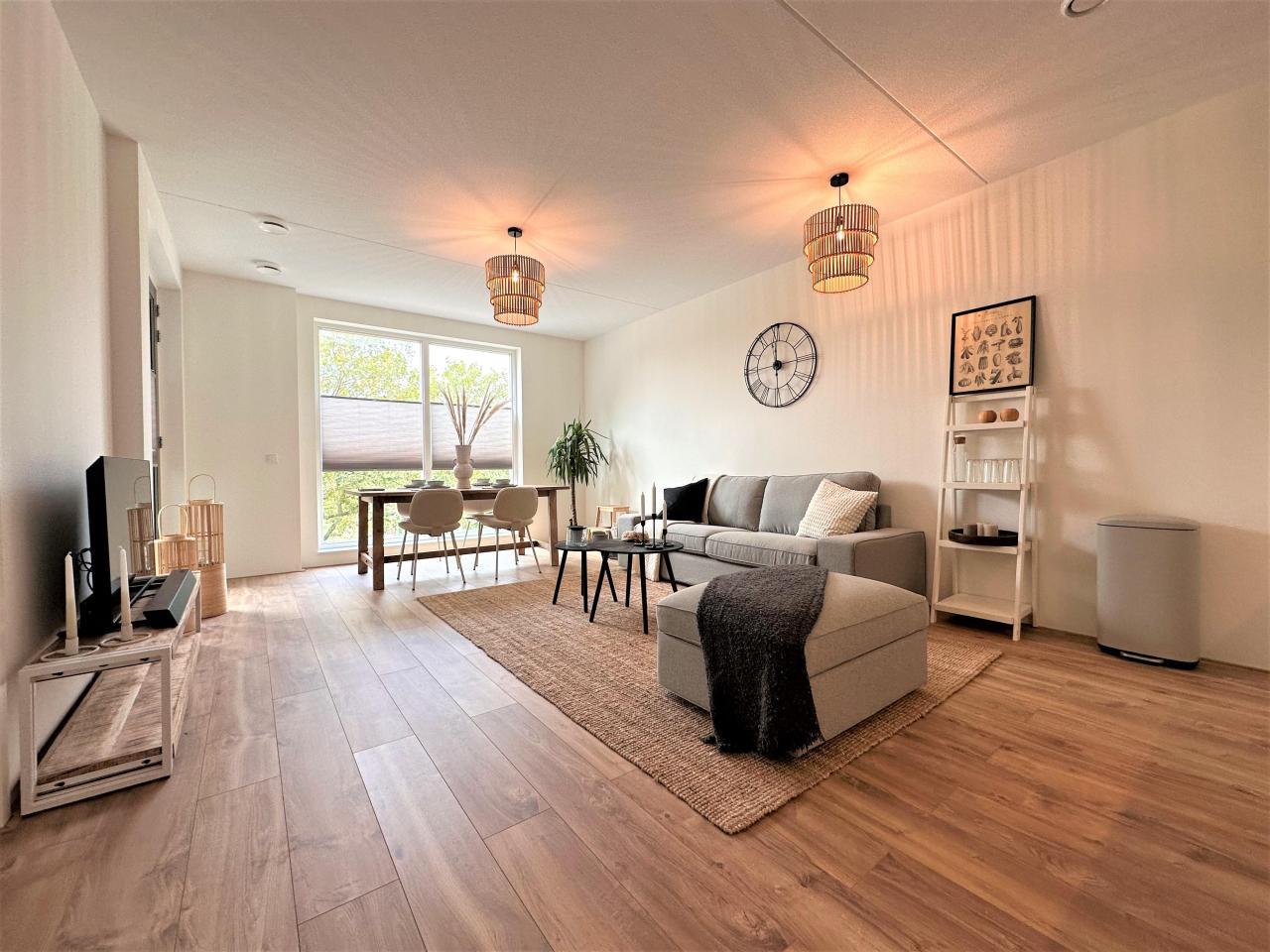 Instapklaar 3-kamerappartement met balkon - Afbeelding 1