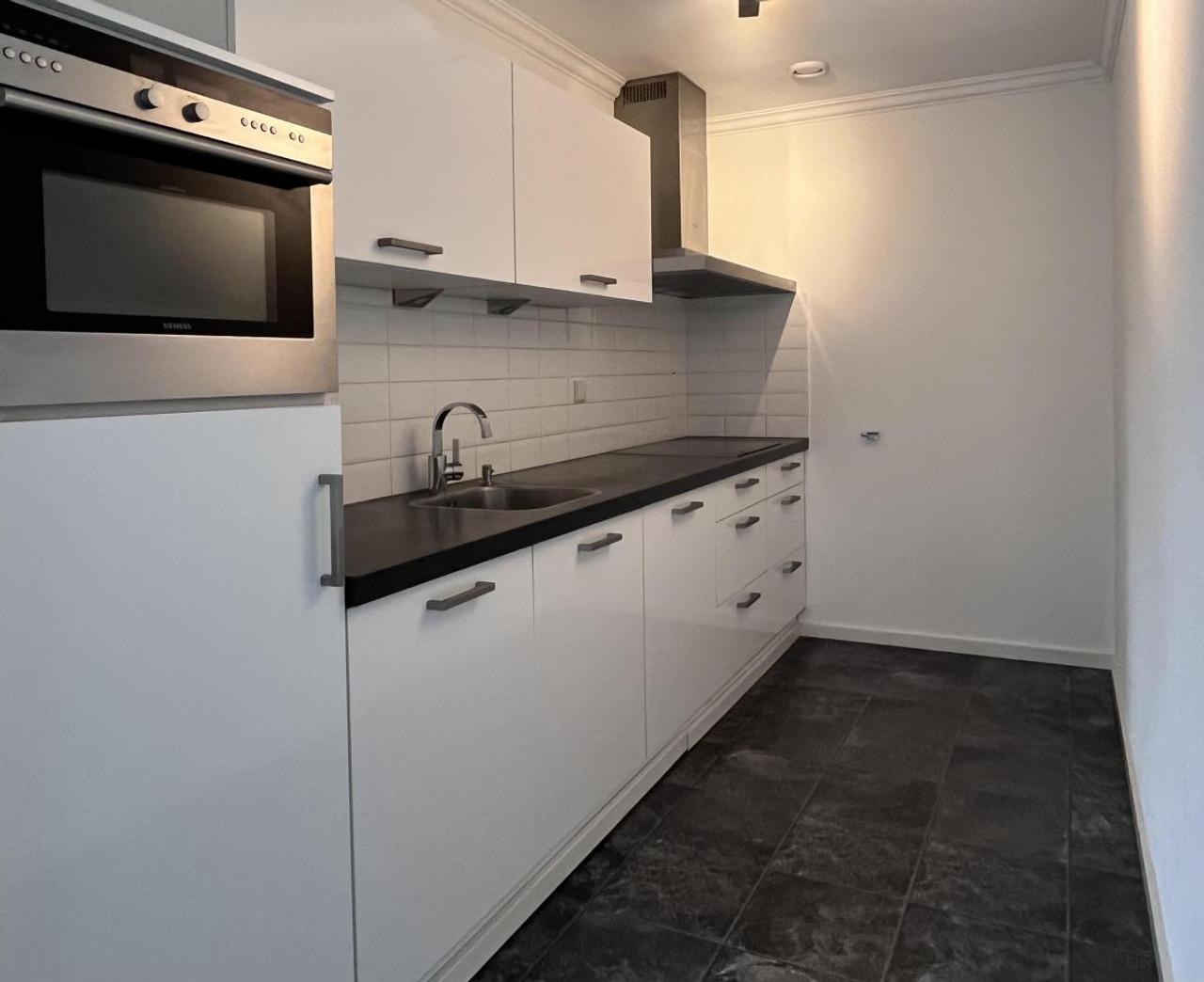 Licht 3-kamerappartement op Kop van Zuid - Afbeelding 4