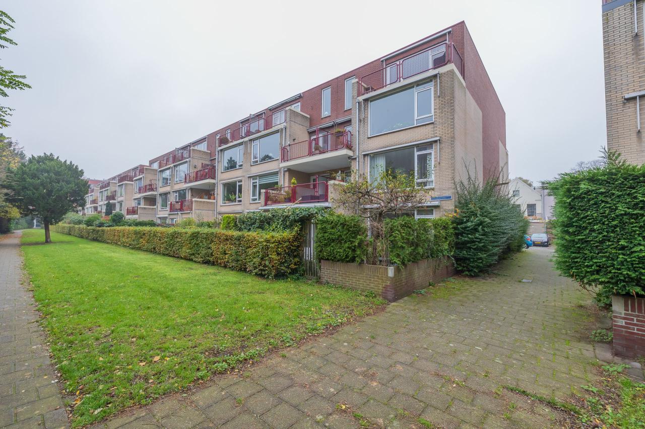 2-bedroom apartment with garden in Welgelegen - Image 1