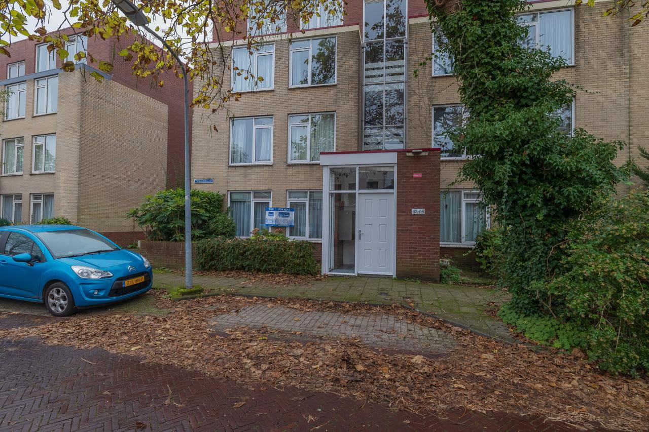 2-bedroom apartment with garden in Welgelegen - Image 2