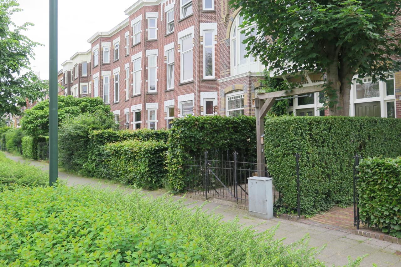 160 m² bovenwoning met dakterras in Zandberg - Afbeelding 1