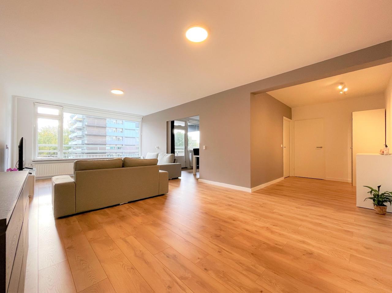 120 m² appartement met zonnig balkon - Afbeelding 4