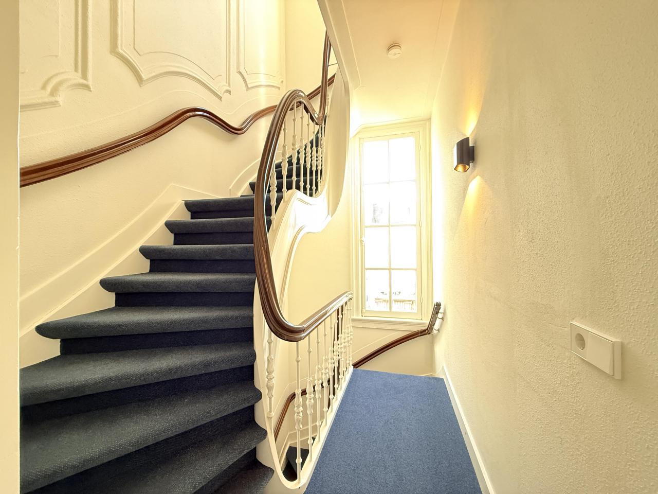 Licht 2-kamerappartement aan Keizersgracht - Afbeelding 3