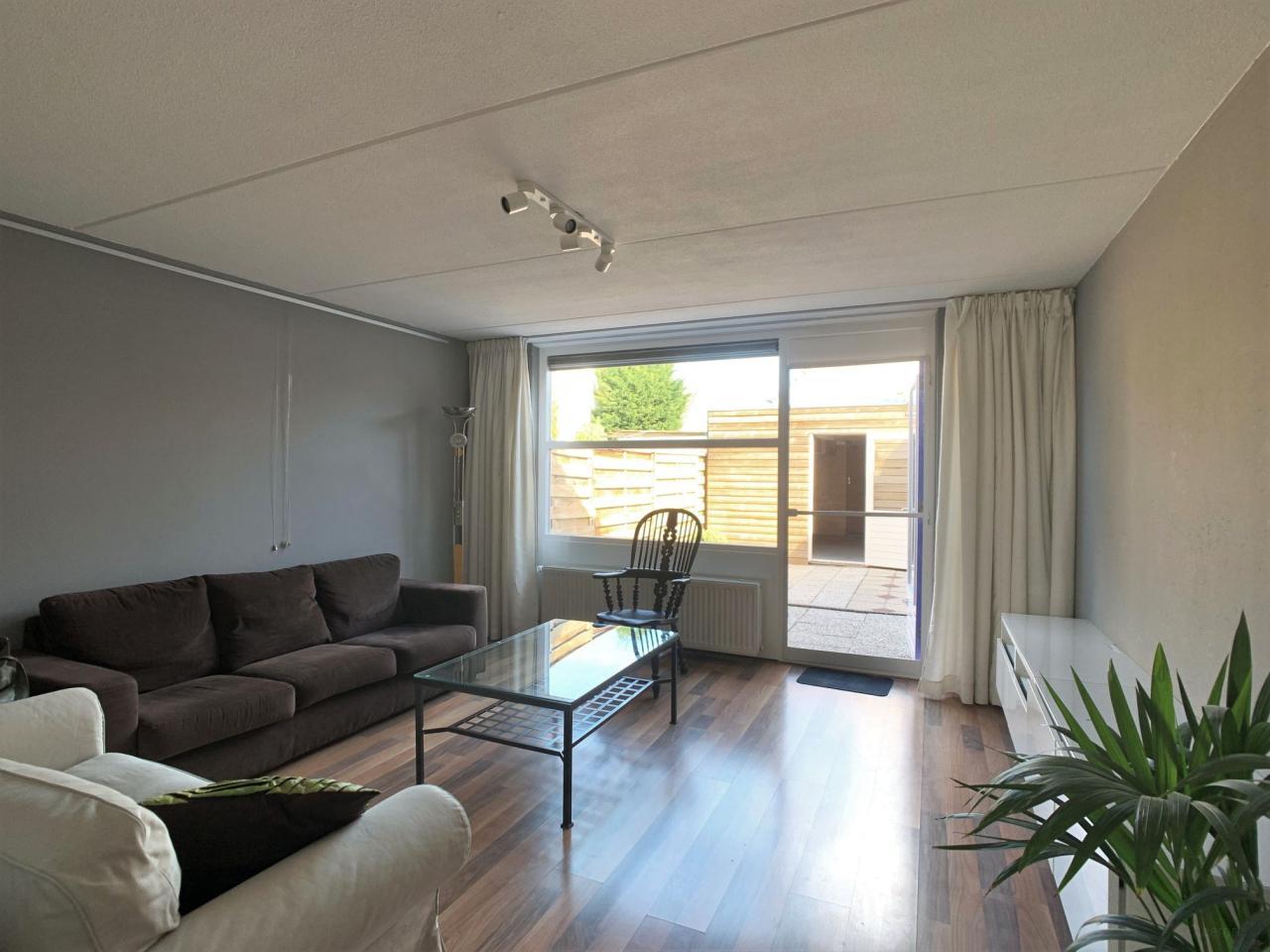 Terraced house with garden and 3 bedrooms - Image 4