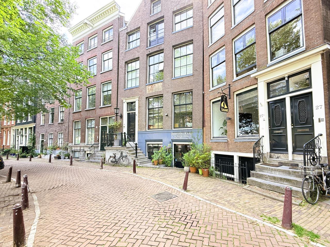 Waterfront Living with 3 Bedrooms - Image 1