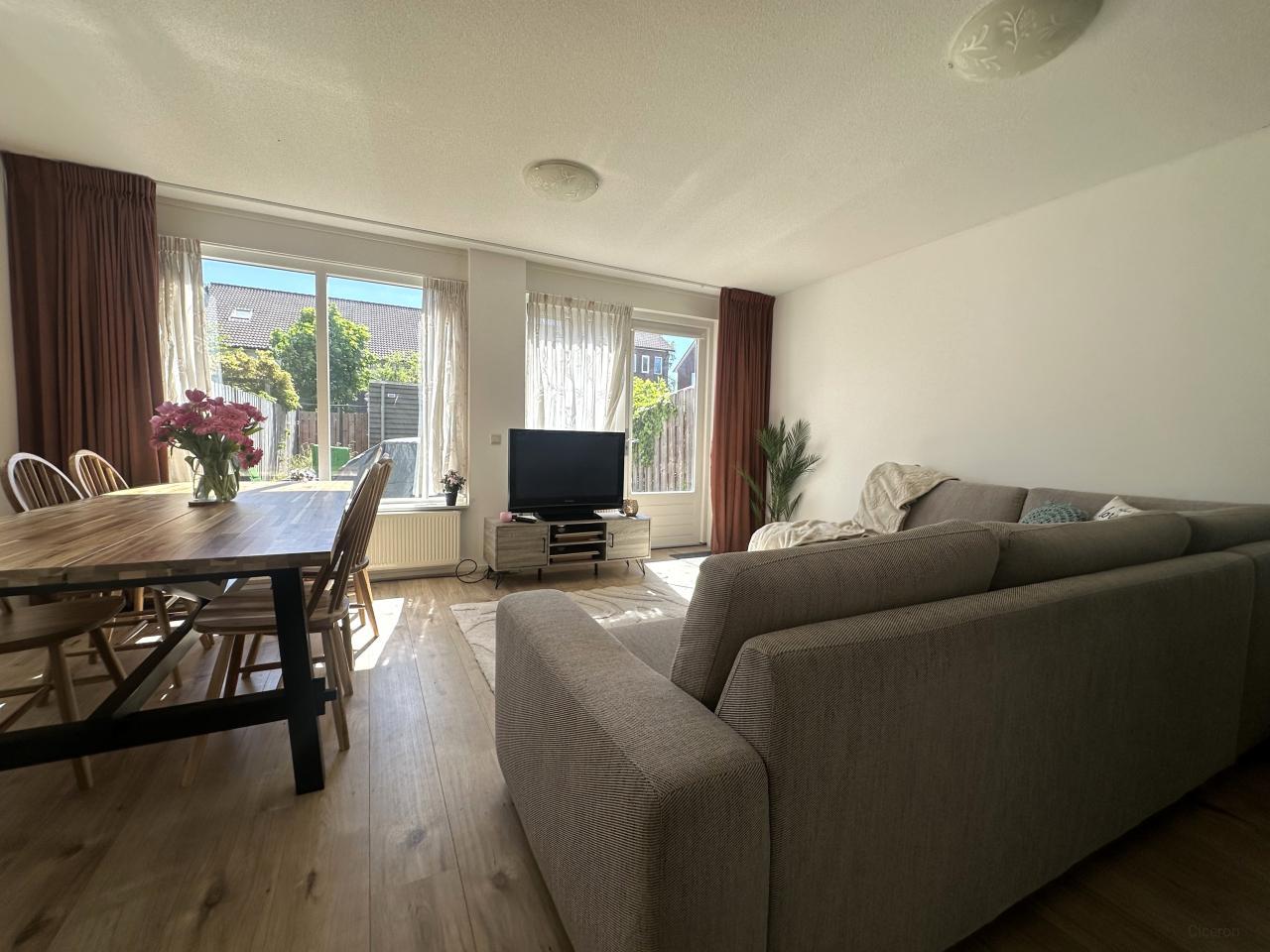 5-bedroom house with garden in Volgerlanden - Image 3