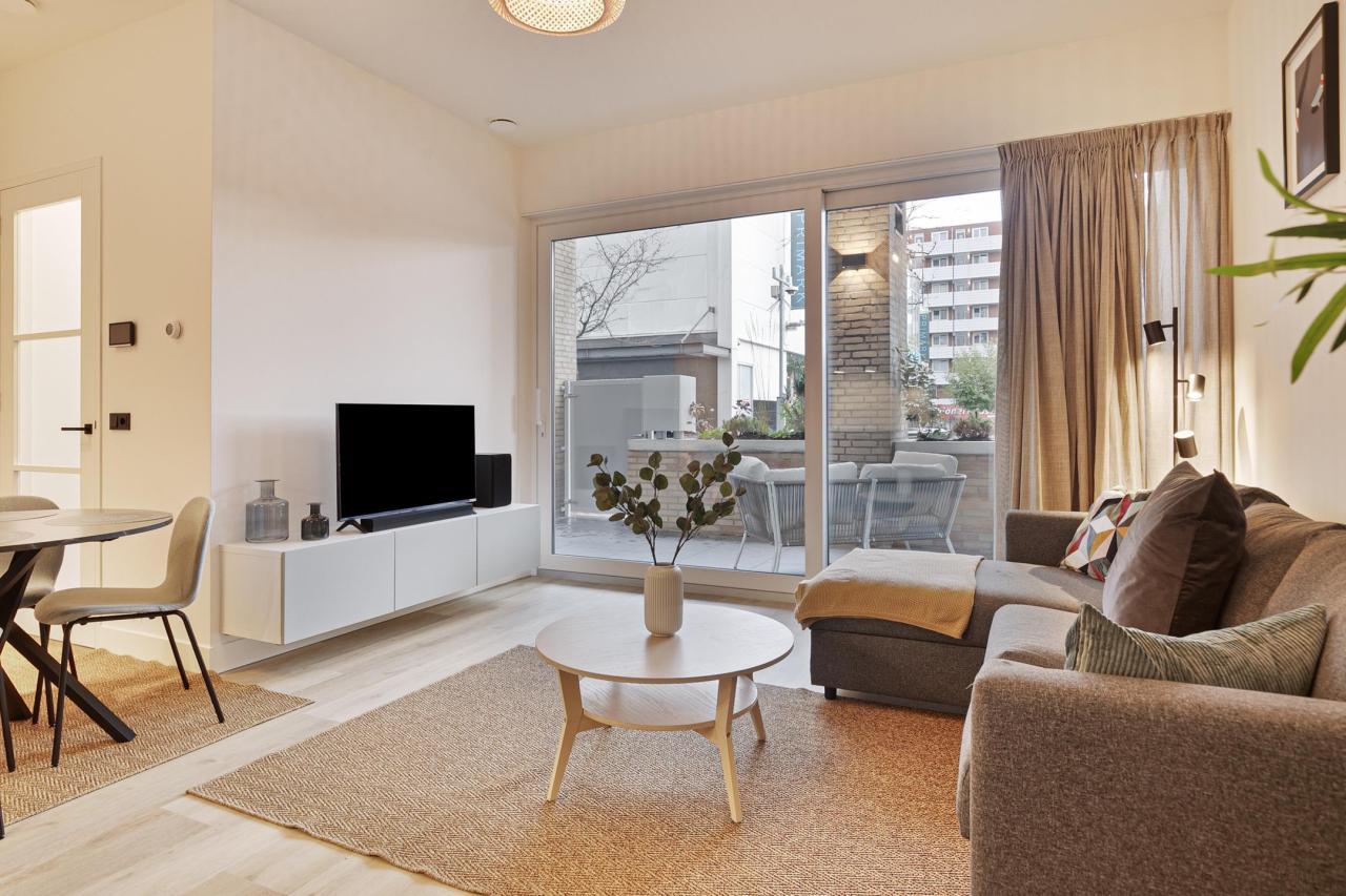 Gemeubileerd 3-kamerappartement met parkeren - Afbeelding 1