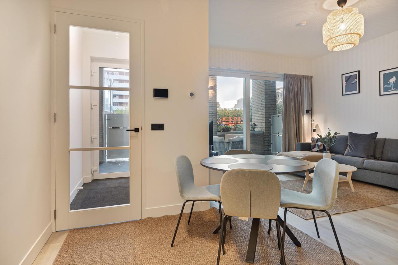 Gemeubileerd 3-kamerappartement met parkeren - Afbeelding 2