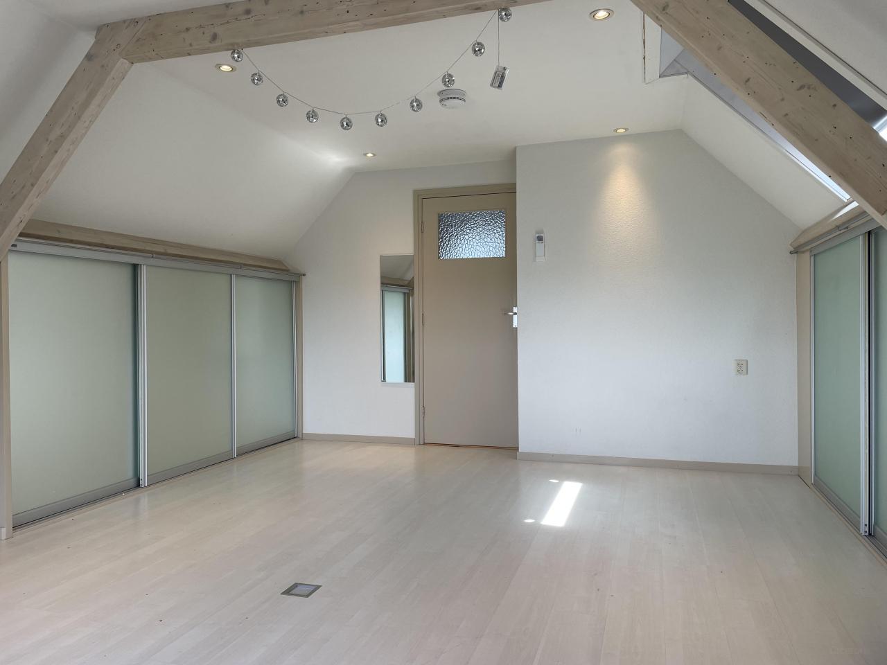 4-room maisonette with large roof terrace - Image 5