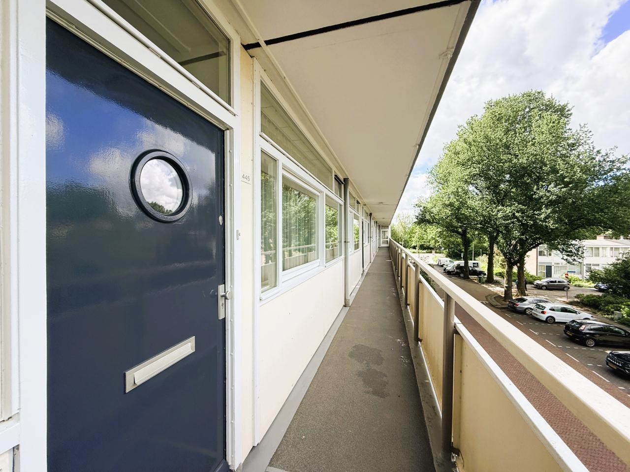 Gemeubileerd 4-kamerappartement met balkon - Afbeelding 3