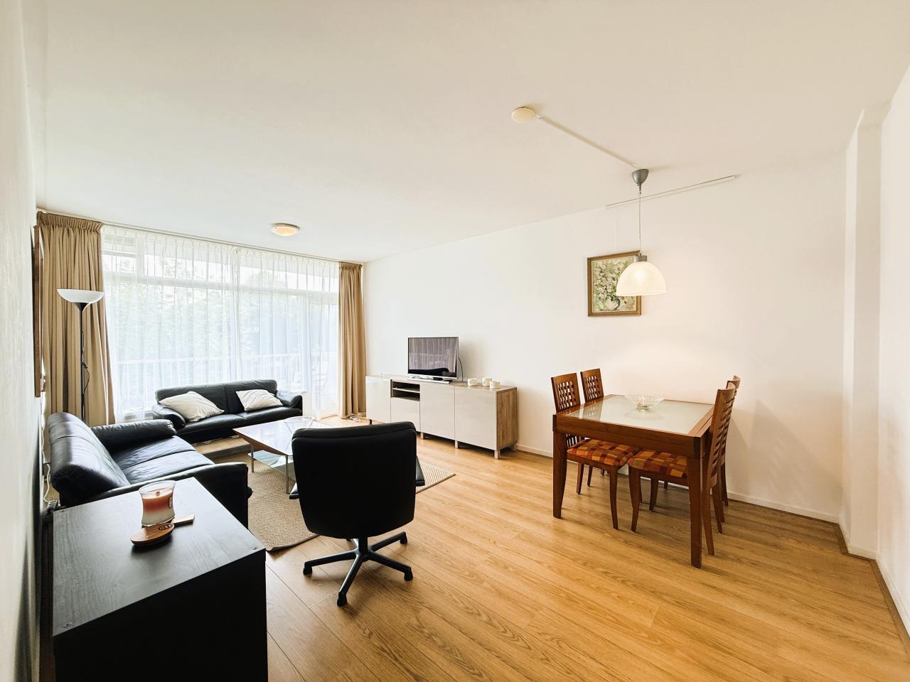 Gemeubileerd 4-kamerappartement met balkon - Afbeelding 5