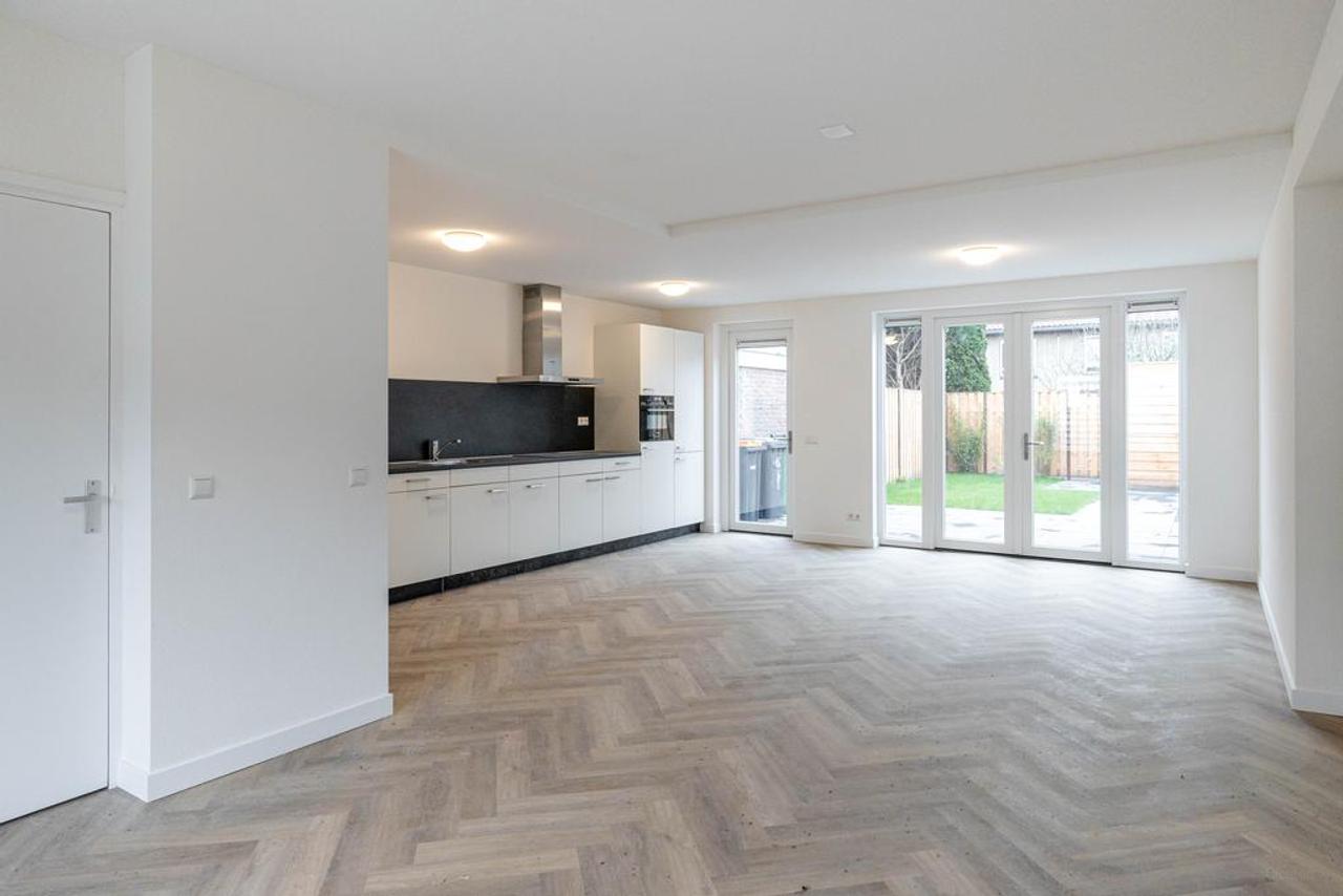 3-Bedroom House with Garden in Den Dolder - Image 4