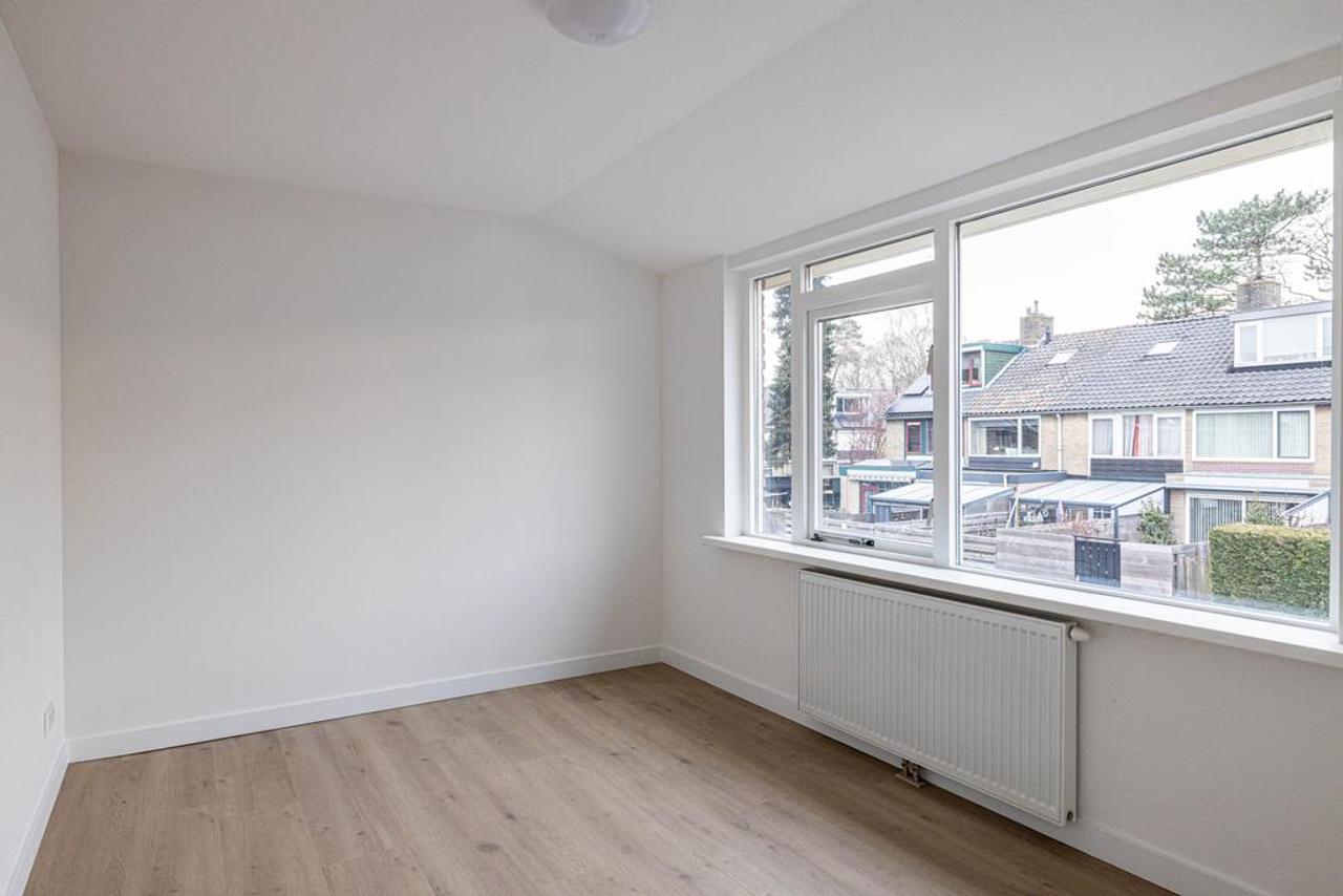 3-Bedroom House with Garden in Den Dolder - Image 9