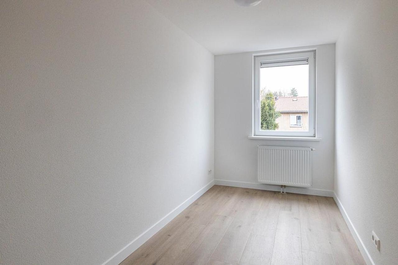 3-Bedroom House with Garden in Den Dolder - Image 11