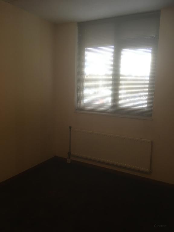 Gestoffeerd appartement met garage nabij het MUMC - Afbeelding 8