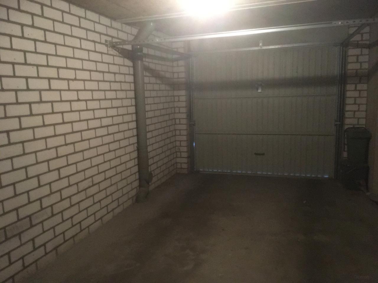 Gestoffeerd appartement met garage nabij het MUMC - Afbeelding 14