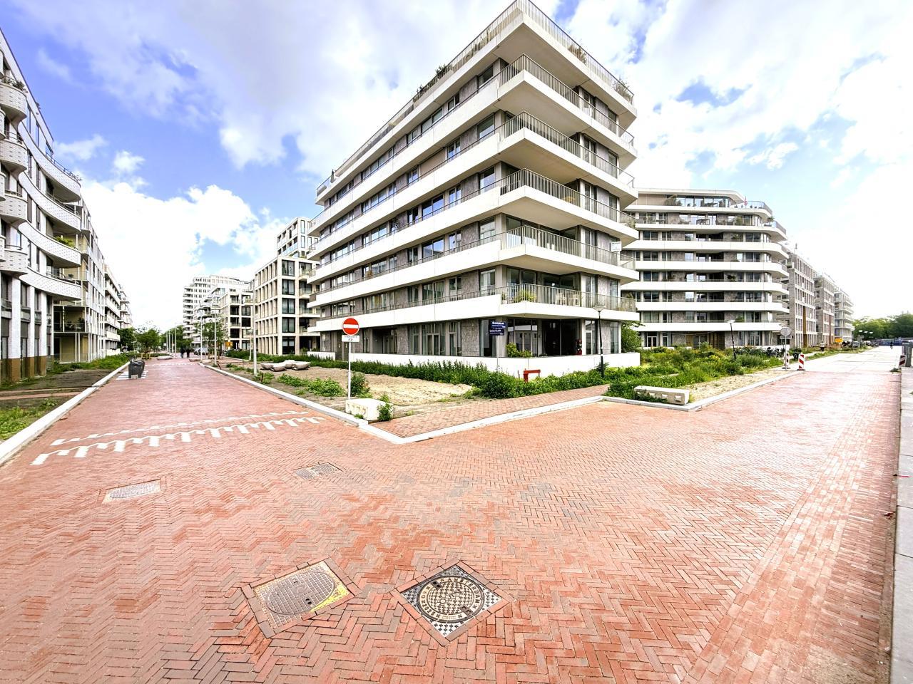 146 m² met terras aan het IJ in Amsterdam Noord - Afbeelding 2