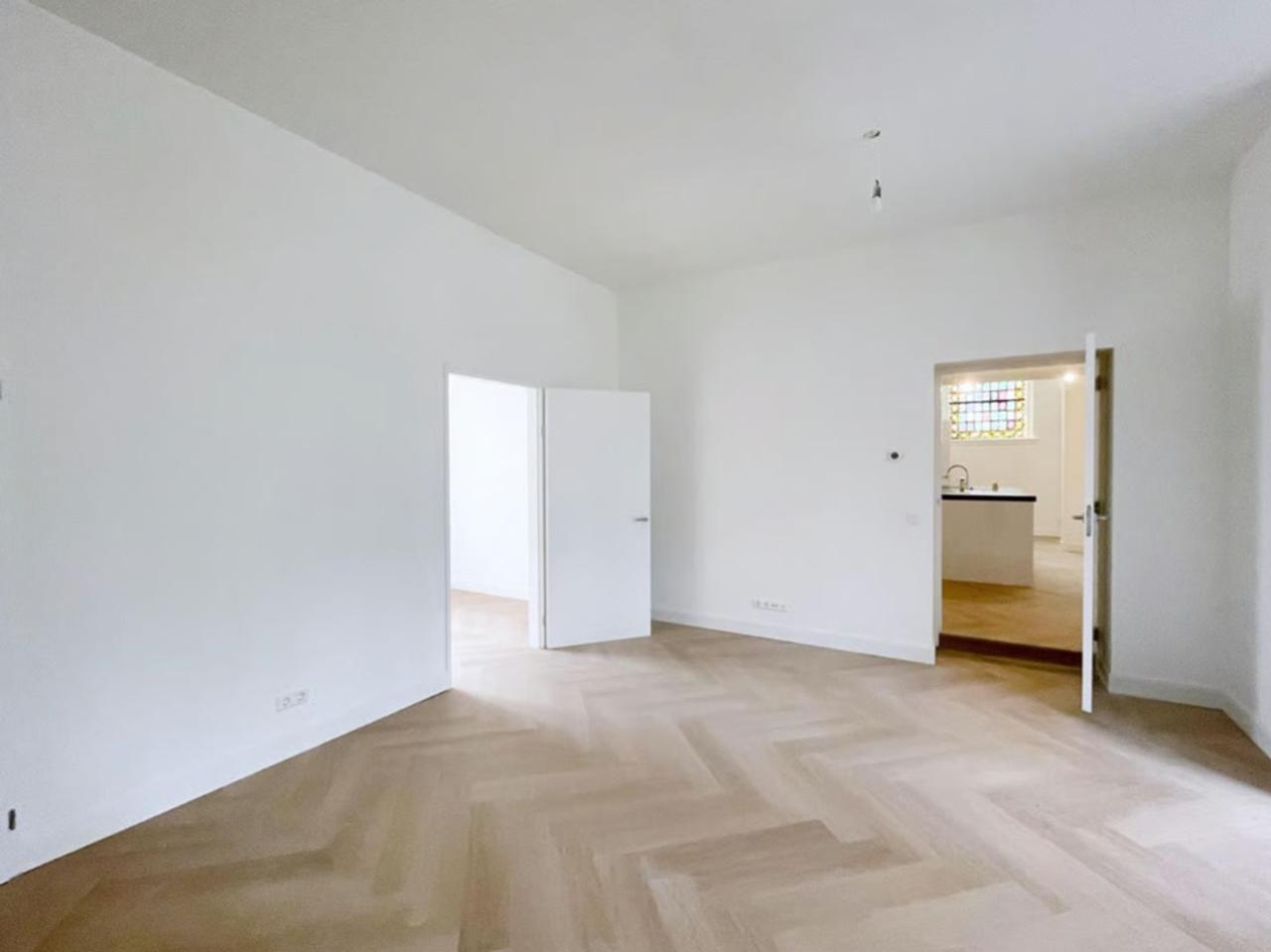 Two Bedrooms and Garden in Voscuyl - Image 8
