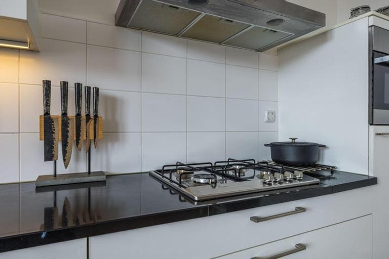 Gemeubileerd 3-kamerappartement met balkon - Afbeelding 10