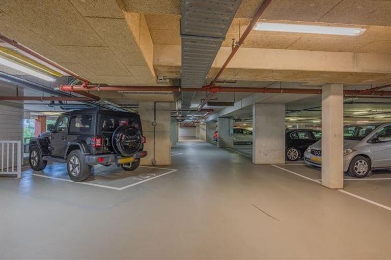 Gemeubileerd 3-kamerappartement met balkon - Afbeelding 25