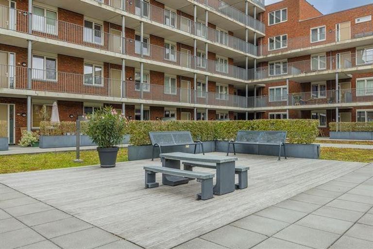 Gemeubileerd 3-kamerappartement met balkon - Afbeelding 30