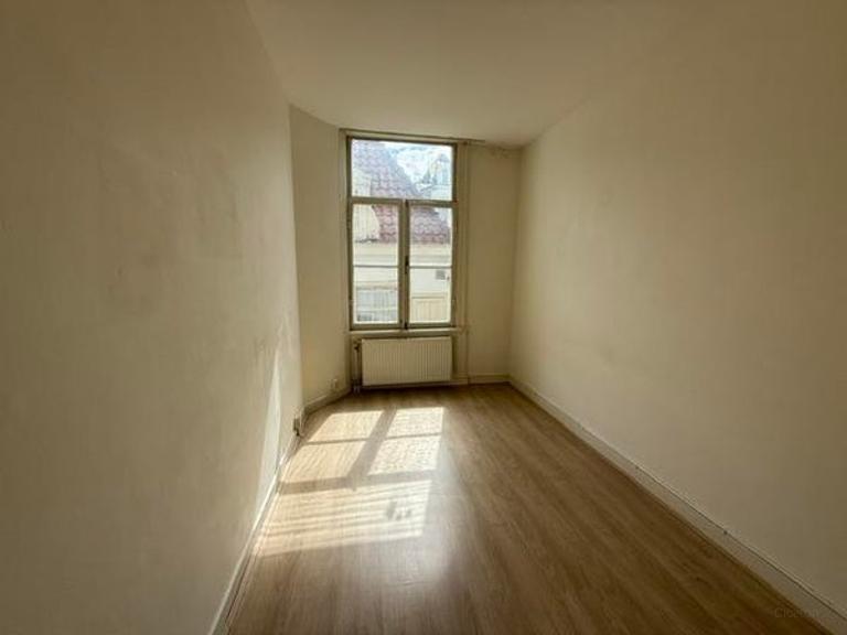 Student Apartment in the Heart of Amsterdam - Image 4