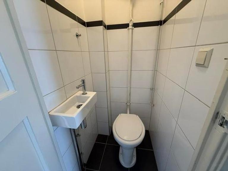 Student Apartment in the Heart of Amsterdam - Image 10