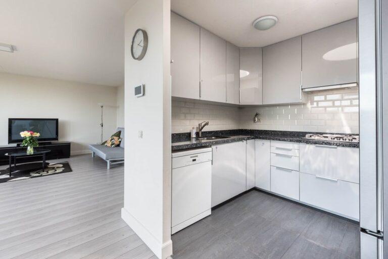 100 m² appartement met balkon aan Stadshart - Afbeelding 8