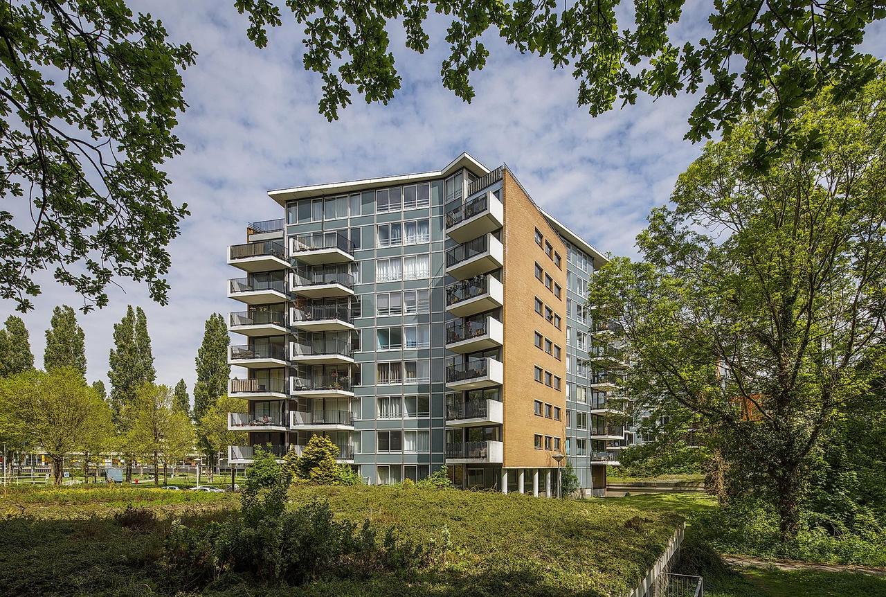 3-kamer appartement met balkon bij Rembrandtpark - Afbeelding 1