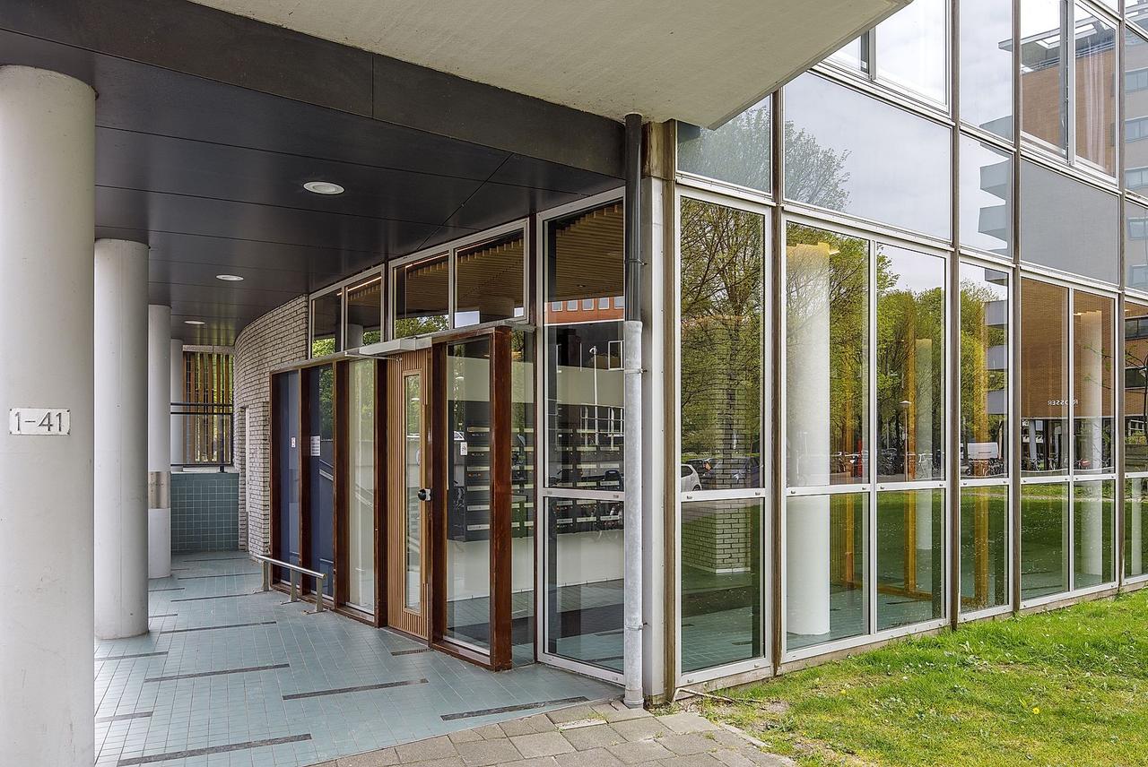 3-kamer appartement met balkon bij Rembrandtpark - Afbeelding 2