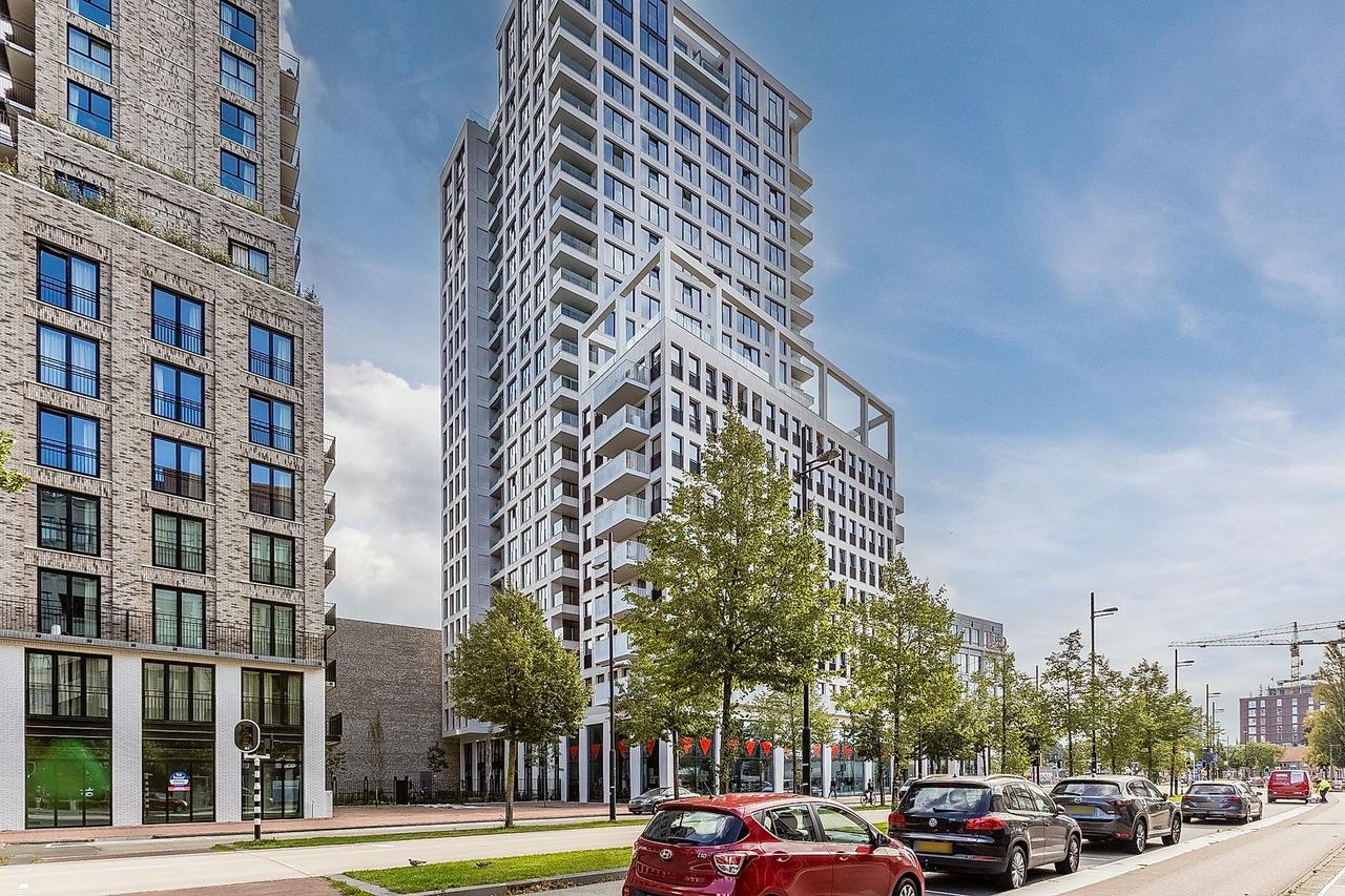 72 m² appartement met balkon op Strijp-S - Afbeelding 1