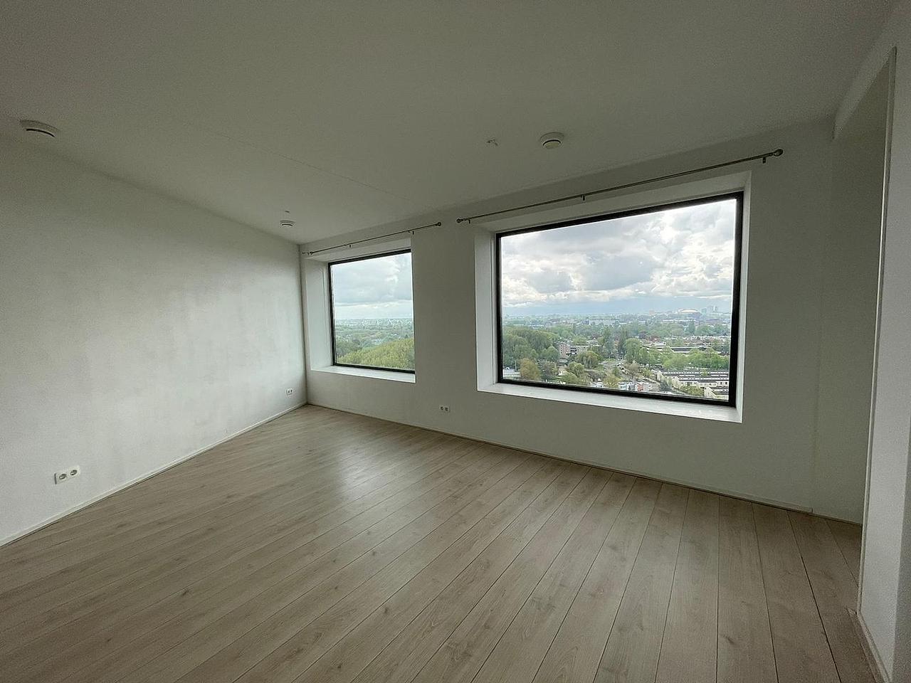 3-kamerappartement met loggia in Amstelkwartier - Afbeelding 2