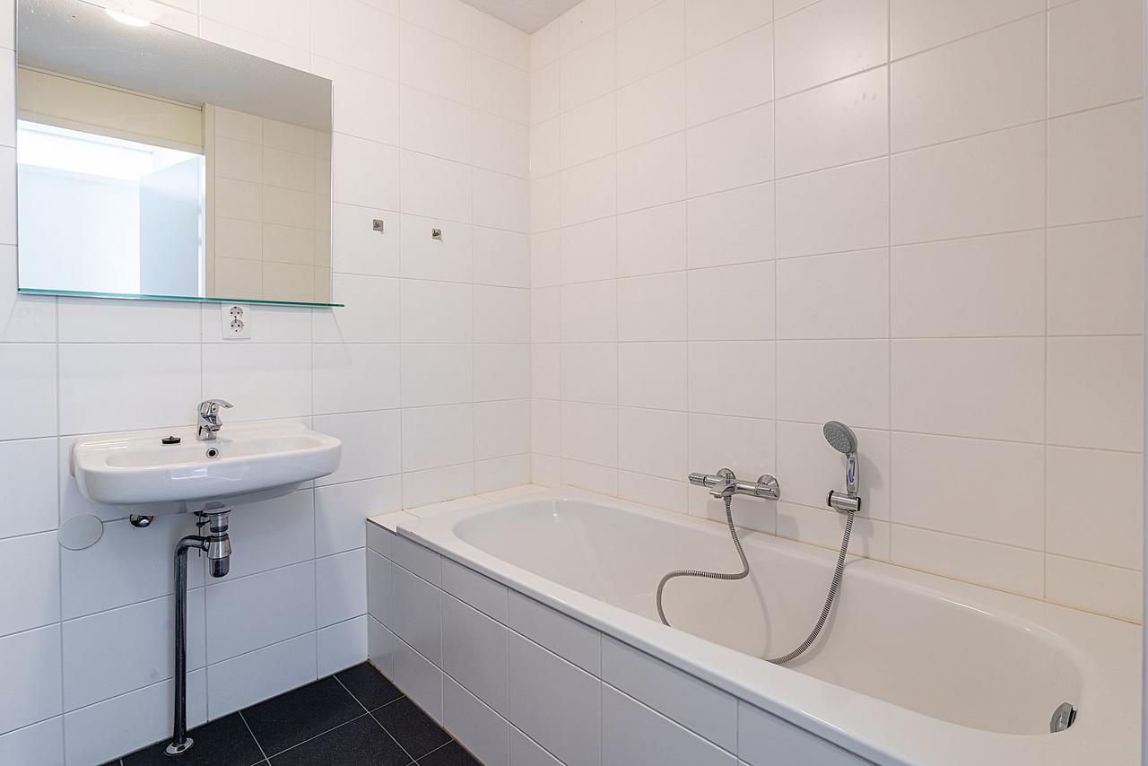 Licht 3-kamerappartement met balkon - Afbeelding 5