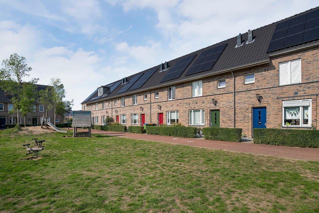 129 m² gezinswoning in Enka met 3 slaapkamers - Afbeelding 3