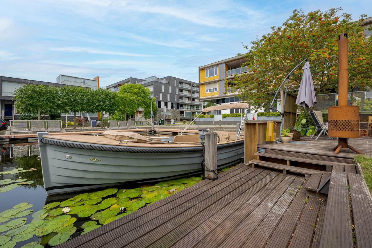 Vrijstaande watervilla met eigen steiger - Afbeelding 39